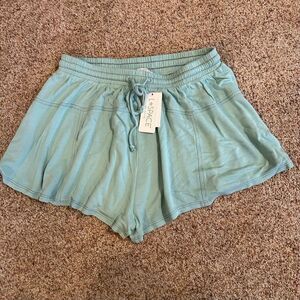 NWT Medium Day Tripper Short LSpace